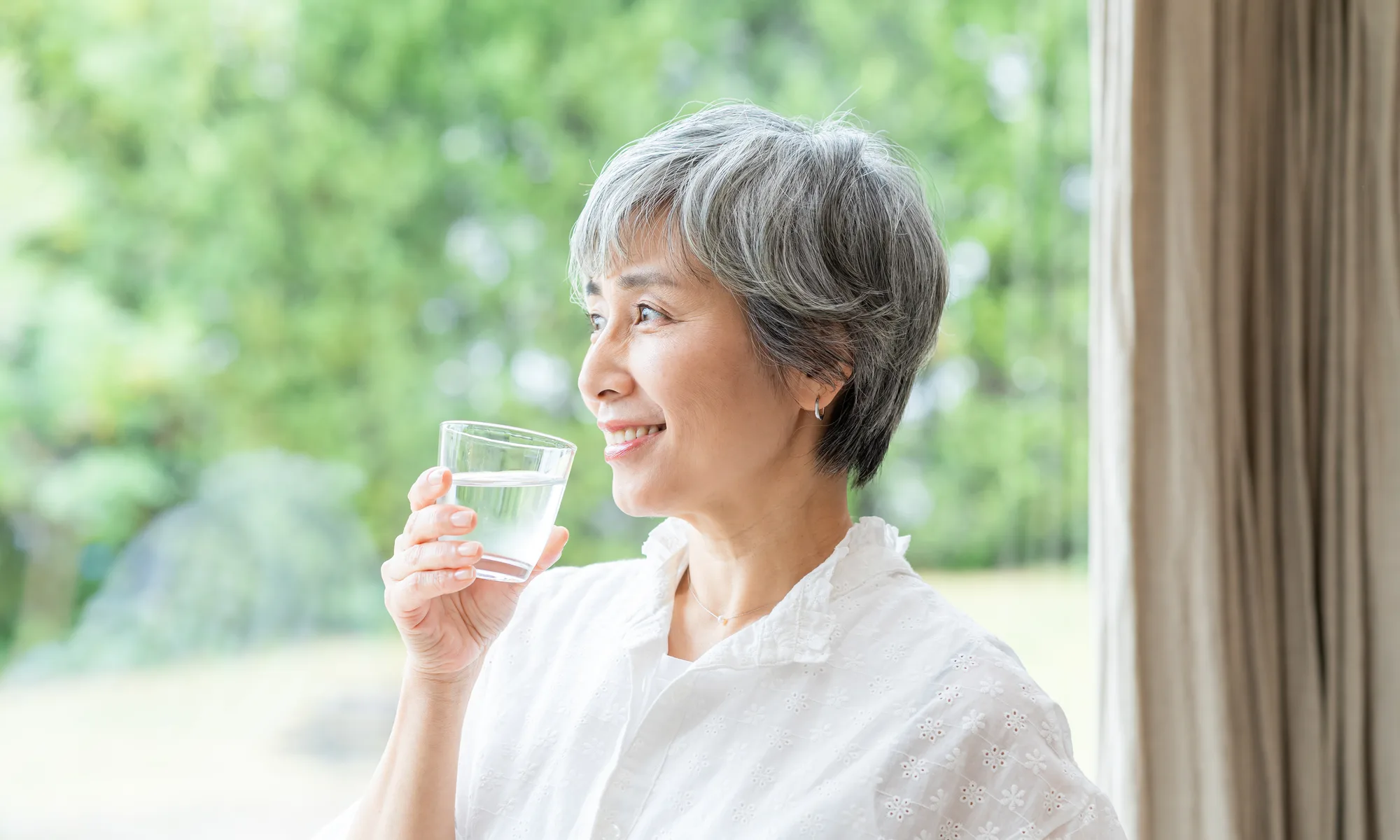 水分補給を忘れない7つのコツ｜習慣化のポイントと1日の目安量を解説